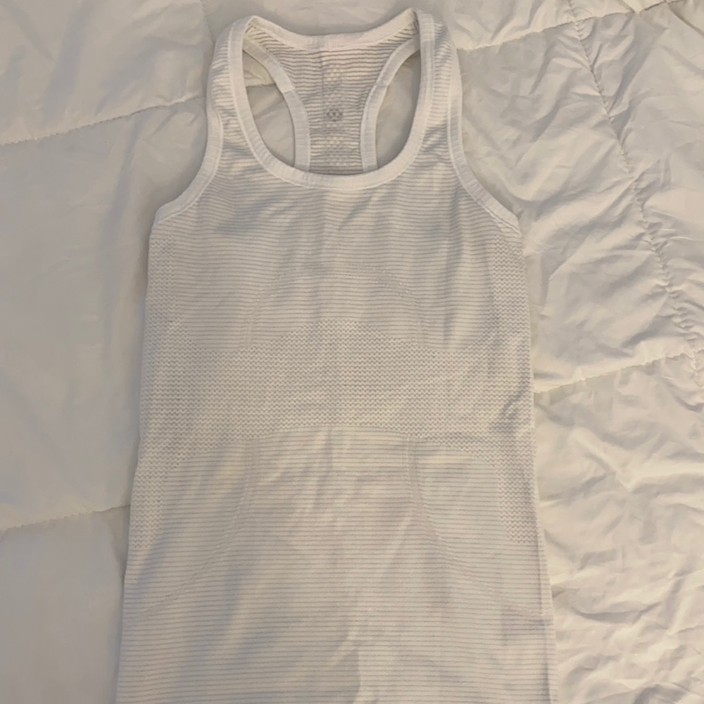 Lululemon tank top